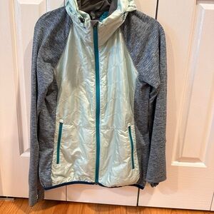 Title Nine Gray and Light Blue lightweight puffy front and back Hooded Jacket